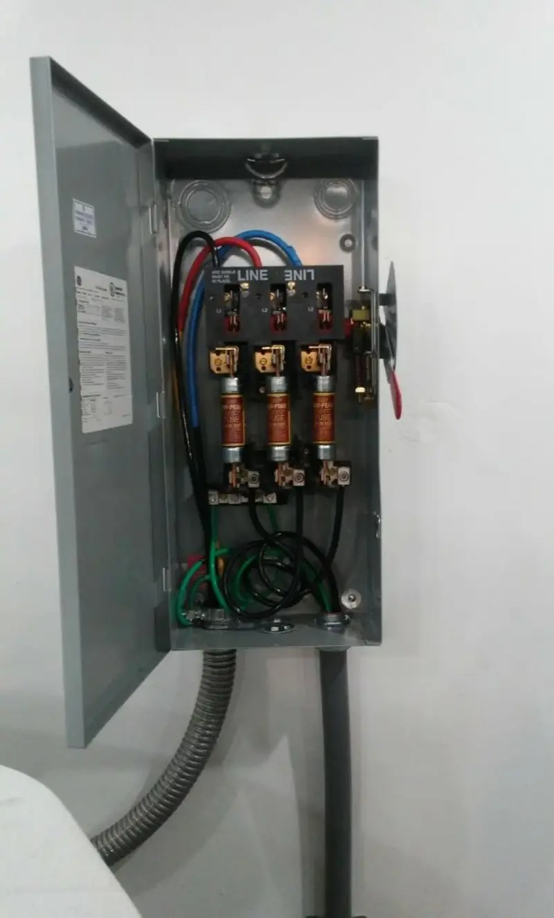 Three-phase disconnect switch installed for Smoke Detector Installation in Dearborn